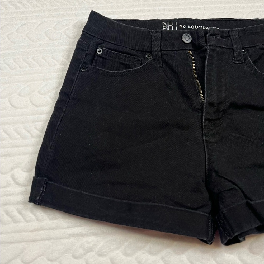 💗 No Boundaries- Women’s Denim Shorts - Picture 2 of 7
